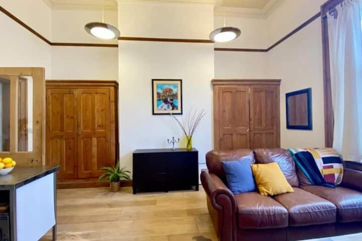 Bank House Apartments Stafford Town Centre Екстер'єр фото